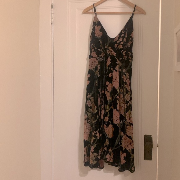 ❣️Still Available❣️ Anthropologie floral velvet burnout dress - Picture 4 of 11